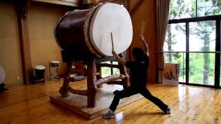 Shinichi Sogo (Kodo) - Untitled demonstration - Live 2012 | dsoaudio