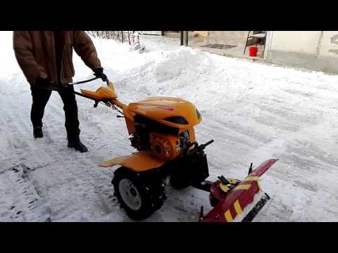 Video: Cum eliberezi un motor de freză de zăpadă confiscat?