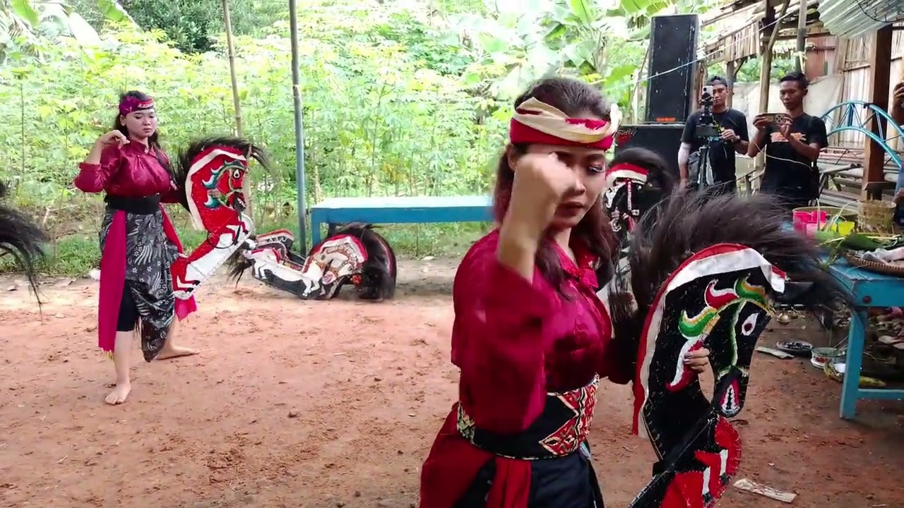 Ebeg mustika Turonggo Jati live dk.siwagu ds.kenteng kec.sempor kab.kebumen