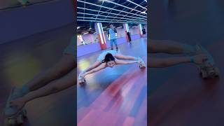 这轮滑技术够厉害吧?还能这么玩 #全抖音最火的轮滑 #shorts #tiktok #douyin #music