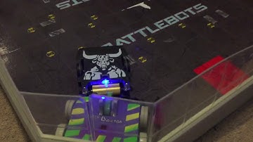 Hexbug Battlebots Minotaur vs Witch Doctor