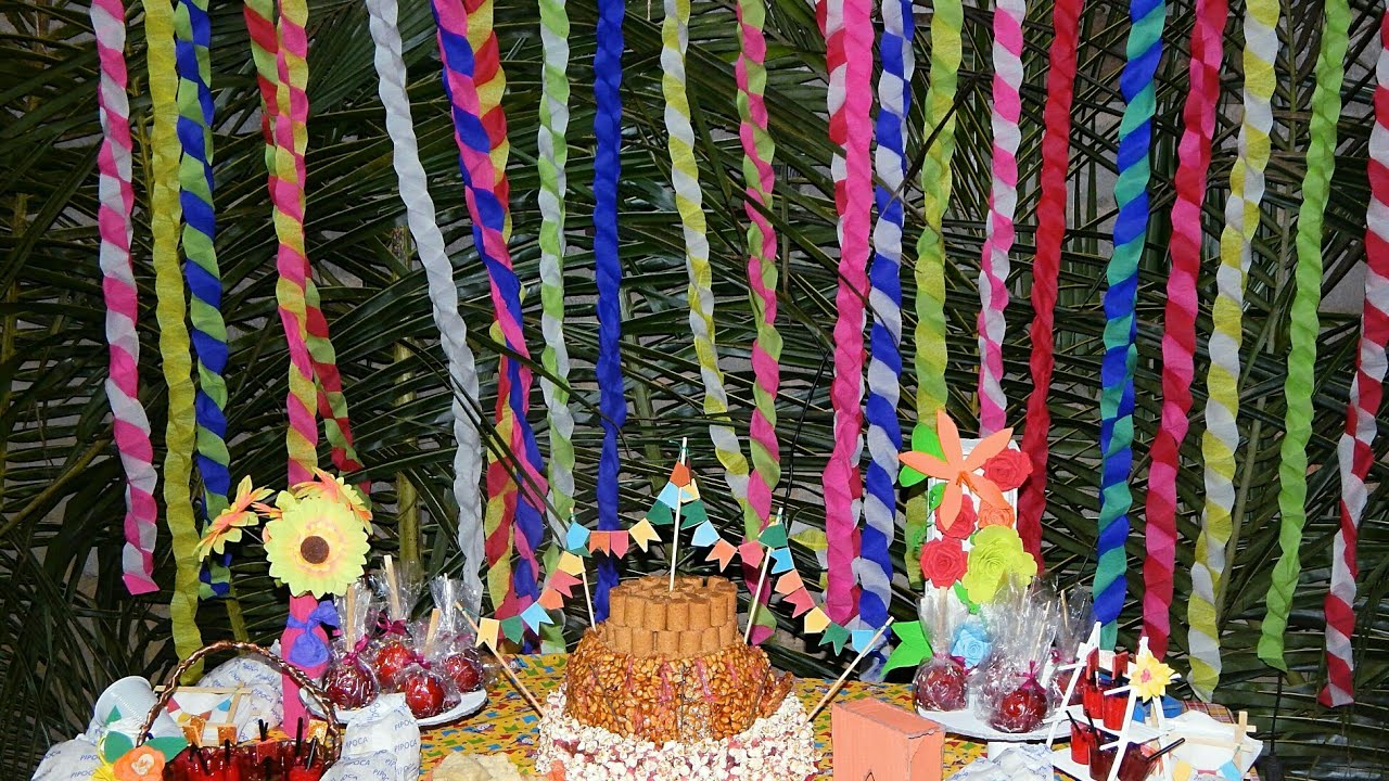 DIY: Cortina De Papel Crepom Junina ( Baratinha e Fácil ) - YouTube
