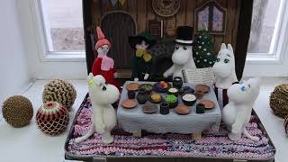 Муми-тролли в чемодане и ангел из резной кожи. Посмотрите, какие новогодние игрушки сейчас в тренде