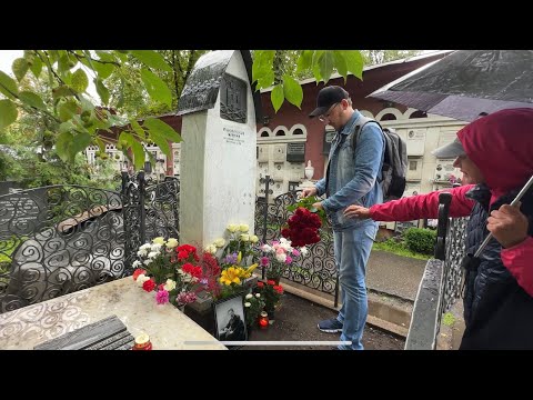 Панихида и интересные люди на могиле А.П.Чехова в день памяти / Новодевичье кладбище 15.07.2023
