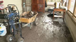Flood recovery effort brings volunteers to Kerrville this weekend