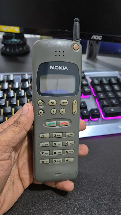 Nokia 2010 😍 First Nokia phone with SMS (text messaging) capability 😍 1994 Vintage Nokia Brick phone