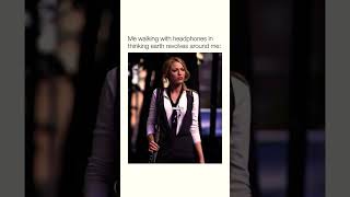 serena thinks she is beauty#gossipgirl#serenavanderwoodsen#blairwaldorf#relatable#girls#celebgossip