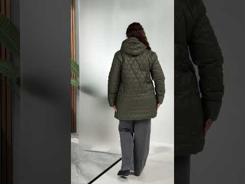 Жіноча утеплена куртка на весну, видео 1