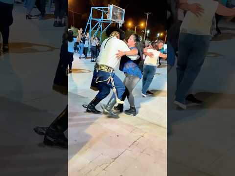 Se baila al