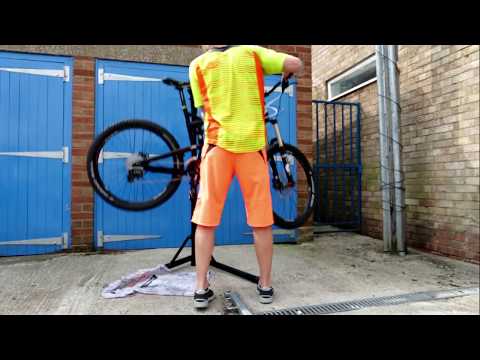 Video: Kan jy wd 40 op 'n fietsketting gebruik?