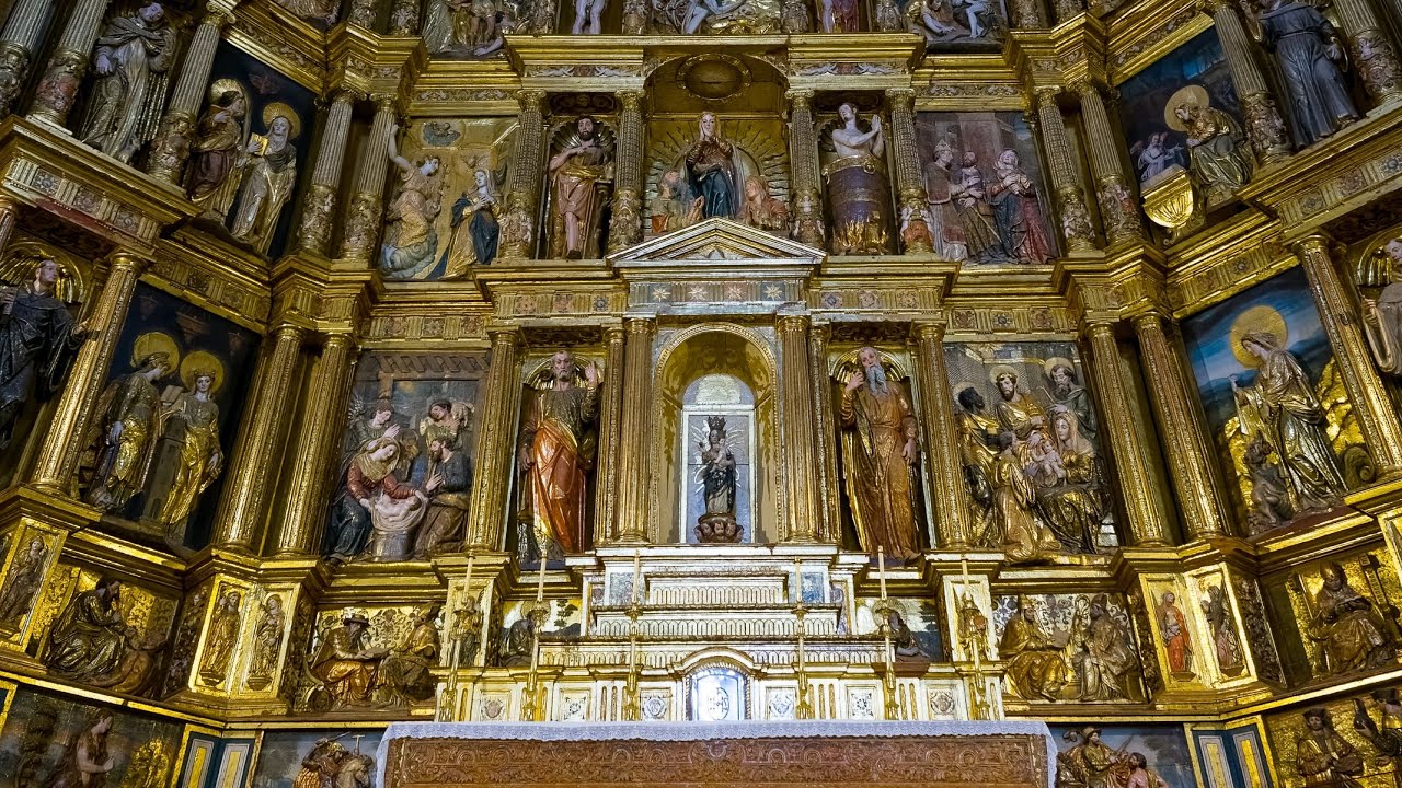 Walking around #Granada. Inside the Cathedral, San Jeronimo, San Juan de Diaz and Madraza #andalucia