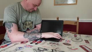 HKC Windows 10 Notepad 11.6" Screen Unboxing