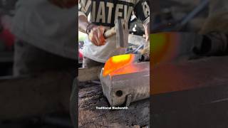 Garden machete making #lifeisbutadream #medievalblacksmith #chefknives #woodworking #wood