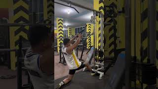 Latihan Bahu Agar Pasangan Kalian Bisa Nyender Sambil Ngocokin Hehehe
