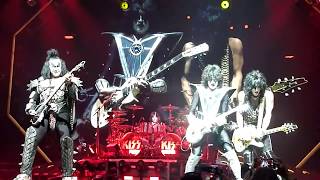 KISS - Let Me Go, Rock And Roll - Spokane Arena - Spokane WA - 2-4-2019 chords