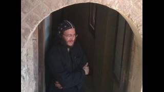 لحن كالوس اك اى شارون الصغير قدس أبونا ابرآم الأبنوبى بالدير المعلق بجبل أبنوب سمعها