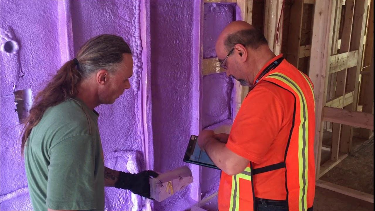 Hiring a spray foam insulation contractor 20 great points YouTube