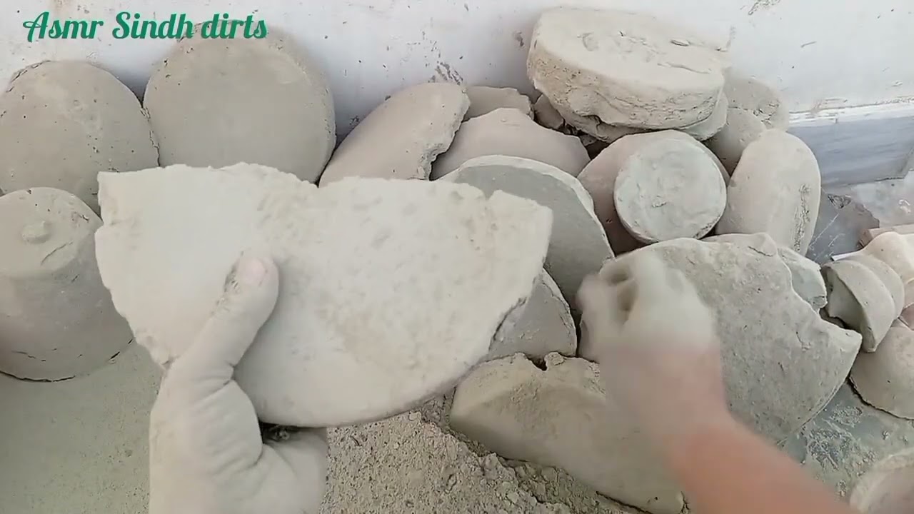 Mud Dirt Dry Crumbling ASMR Oddlysatisfying #asmr #clay #crunchycrumbles #oddlysatisfying 