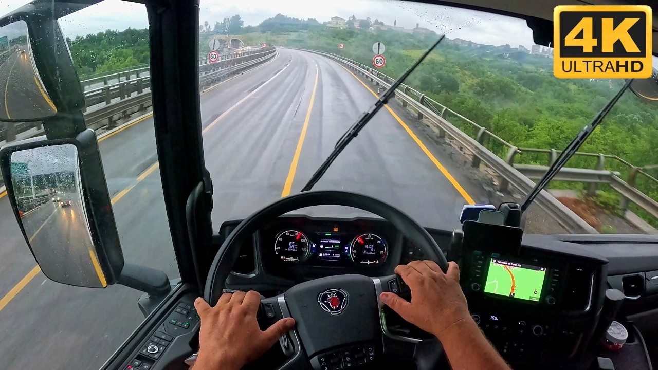 V8 Scania за рулем POV ❗ Езда на грузовике по Европе, часть 6 ❗ 🇮🇹 Дождливый день