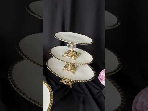 Блюдо квадратное с золотой оконнтовкой. 27х27 см, праздничная сервировка стола, видео 1