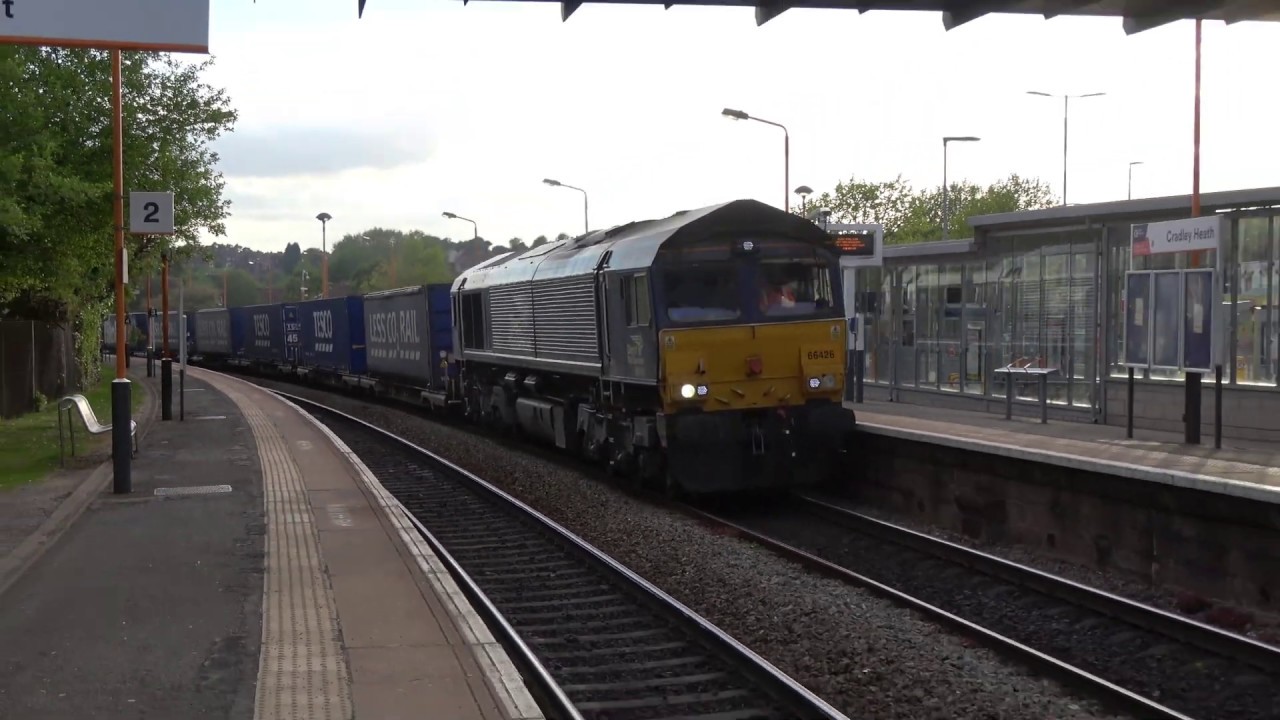 66426 on "Tesco Express" Cradley Heath, 17/05/20 YouTube