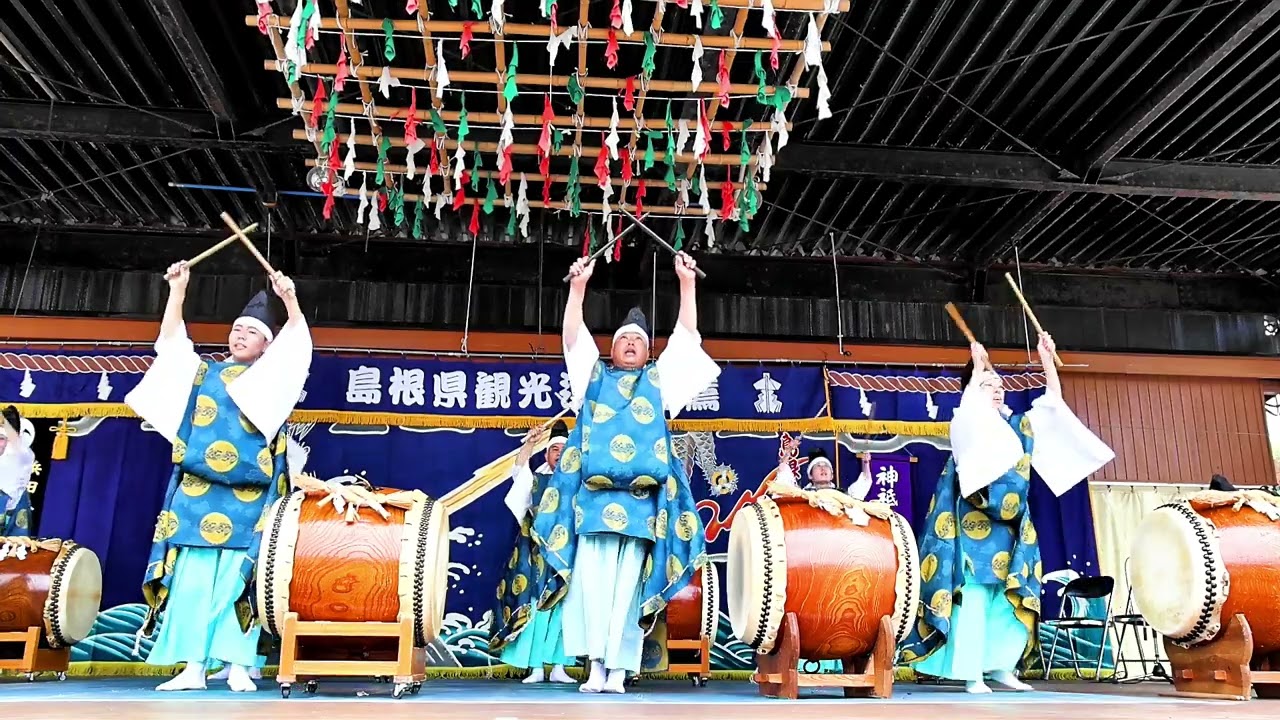 【本日9日までの出品】神楽用品　小太鼓　締太鼓　和小太鼓　石見神楽　広島神楽 hq720.jpg?sqp=-