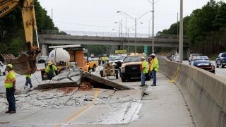 Full Construction spending climbs, hits record high in December Guide