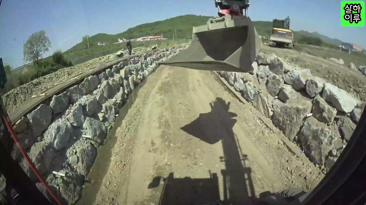첨단 타설#jk틸트로테이터 #라이카3D 머신가이던스#굴삭기 #굴착기 #포크레인#excavator