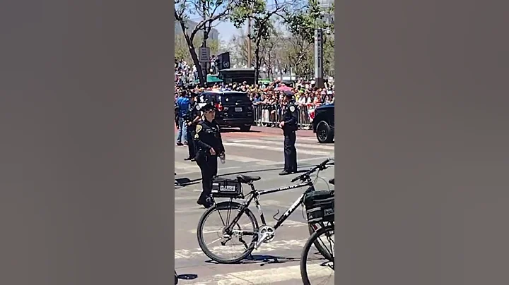 Beautiful San Francisco cop SFPD