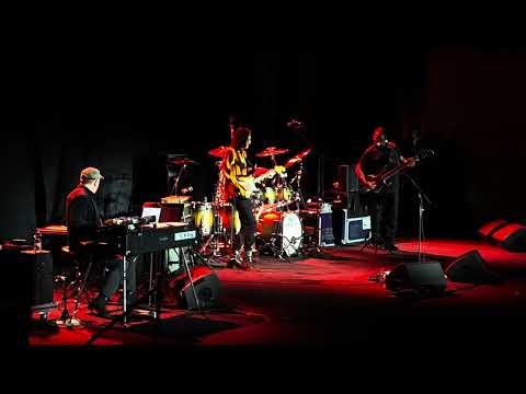 Robben Ford - Behind The Veil (Jeff Beck)