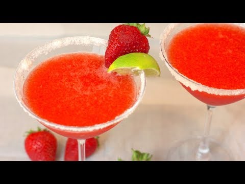 strawberry-margarita-cocktail-recipe:-easy-alcoholic-drinks-recipes-to-make-at-home