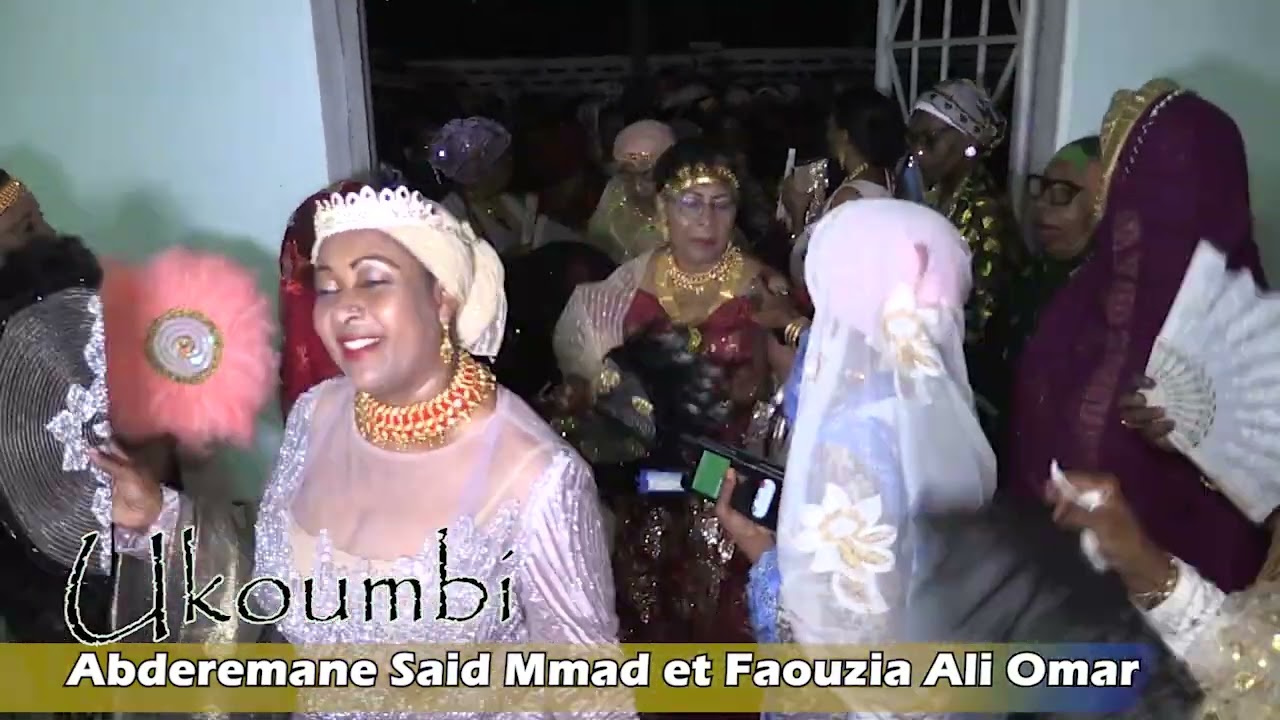 GRAND MARIAGE - ABDEREMANE SAID MMADI ET NADIA (UKOUMBI) à Mitsamiouli