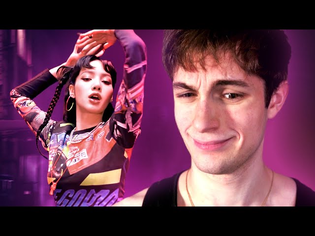 Editor Reacts to TAEYANG - ‘Shoong! (feat. LISA of BLACKPINK)’ class=