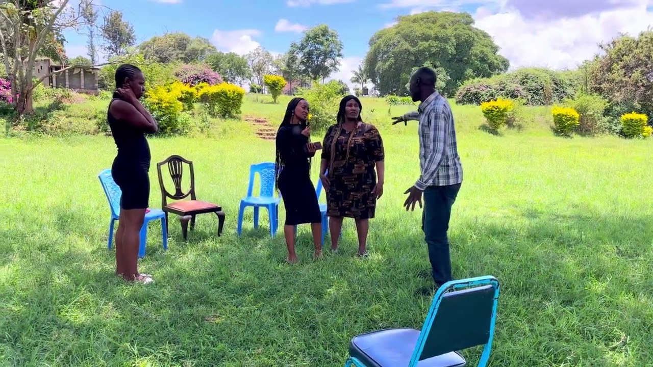 Yaani mnaniita commander😭 mubaba starts talking gibberish| we sanitised house manager's phone 💔