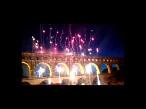 2012 Feu d'artifice sur le pont du gard...(7/1/2012)
