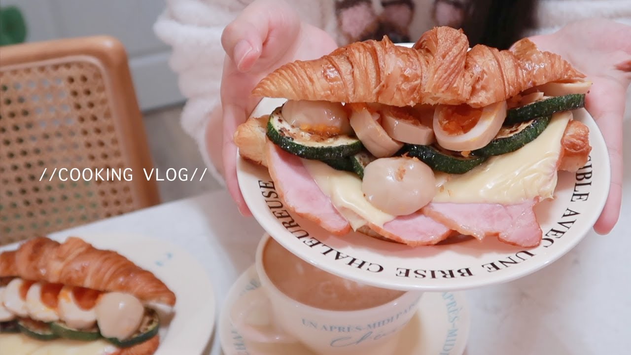 太滿足了。一週六日的豪華早午餐清單😋 Foodvlog ep49 炸熱狗/越南春捲/香蕉芝麻貝果/草莓優格貝果/起司雞蛋火腿捲餅/牛奶白醬義大利麵/燕麥巧克力蛋糕/溏心蛋櫛瓜可頌