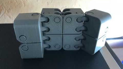 3d print timelapse of Fidget Cube on monoprice select mini v2