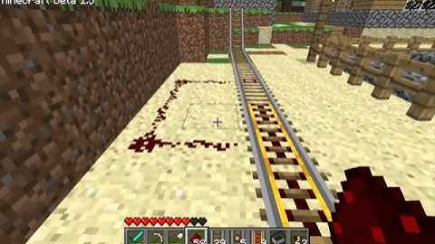 Minecraft beta 1.5 Powered/Detector Rails!