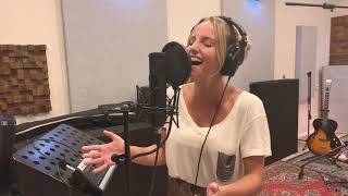 Hermoso Nombre | Digno (Hillsong, Elevation Worship) Cover Priscila Matiesco