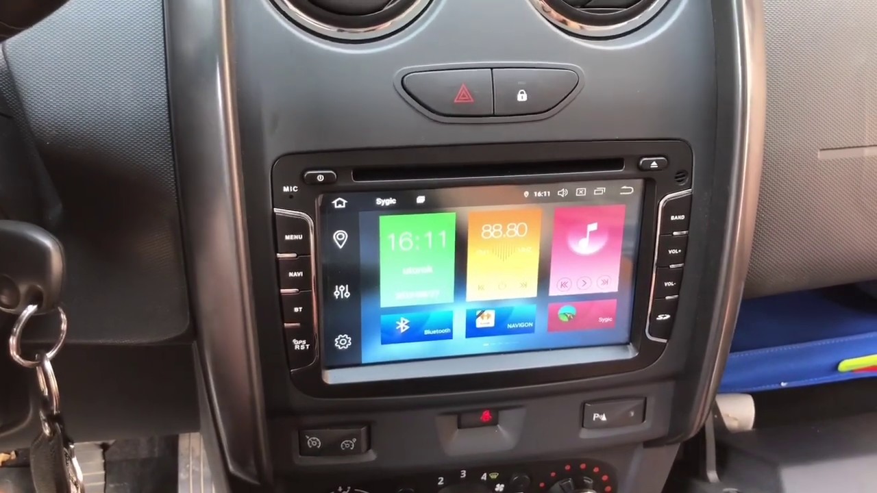 Dacia DUSTER -LOGAN OEM radio replacement system with GPS and parking  camera 