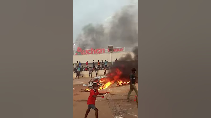 Manif: Auchan mbour sacagé