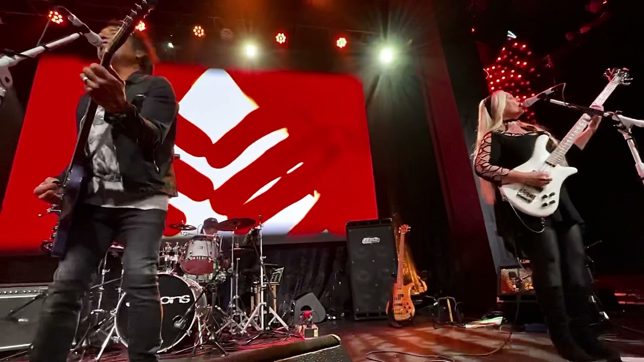 spoons nova heart the el mocambo, toronto nov 13th, 2021. YouTube