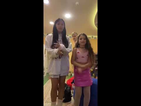 Теннисистка и Амина в Кампусе - YouTube