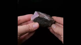 Vidéo: Cobaltocalcite, Kolwezi, Congo, 235 grammes