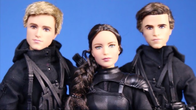 PRÉ-VENDA Boneco Barbie Collector Ken Peeta Hunger Games Mockingjay Part 2  - Mattel