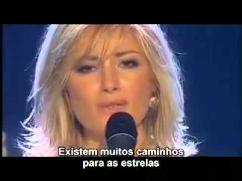 [VÍDEO] CANTORA LÍRICA ALEMÃ QUE MORREU NA QUEDA DO AVIÃO, INTERPRETANDO "AVE MARIA"