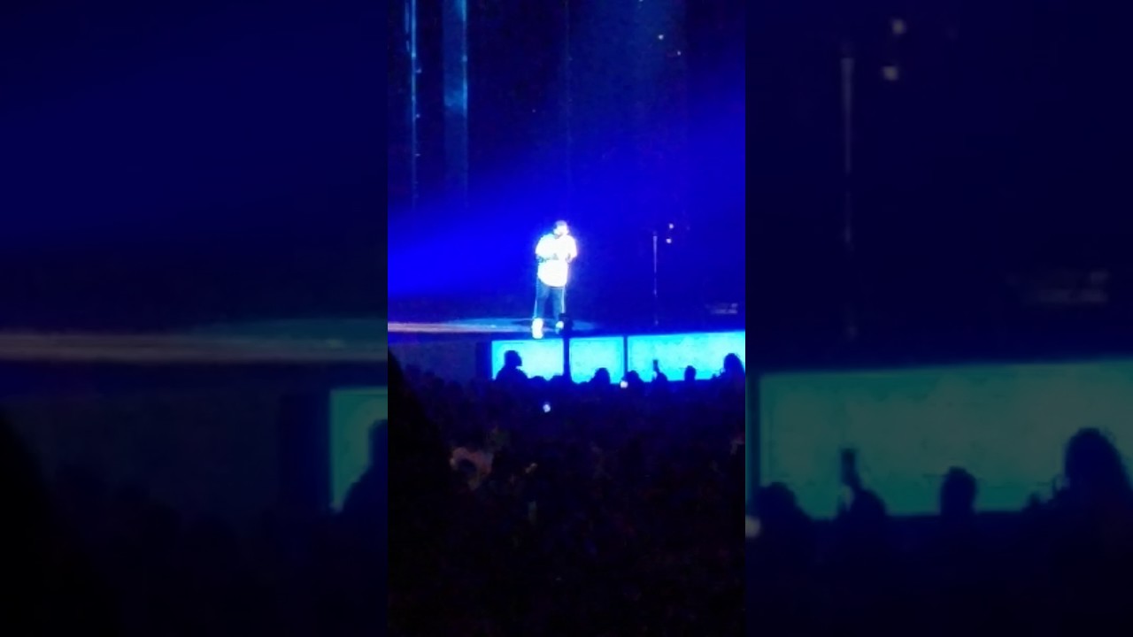 24k magic concert by Bruno mars at Tacoma Dome(18)