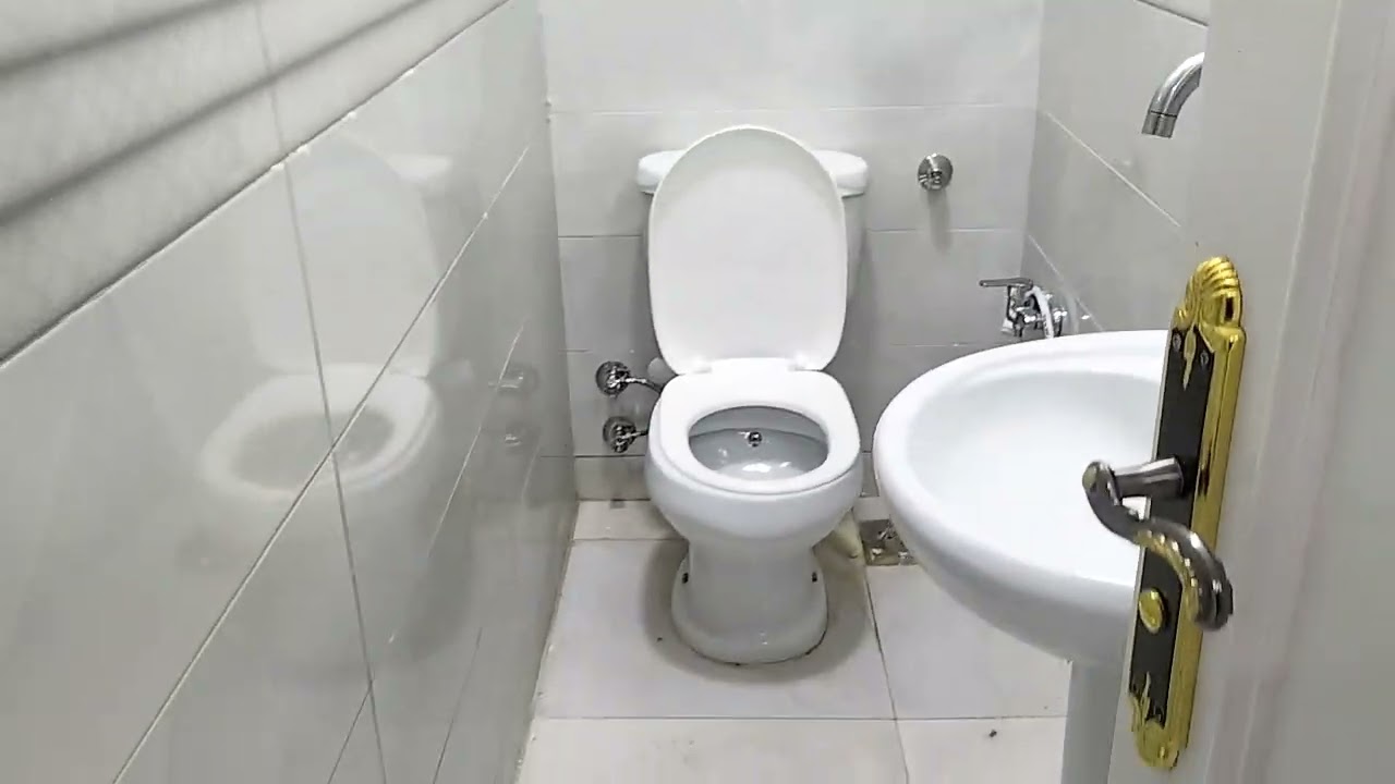 منزل للبيع بالعفش والأجهزة الكهربائية السعر قابل للتفاوض