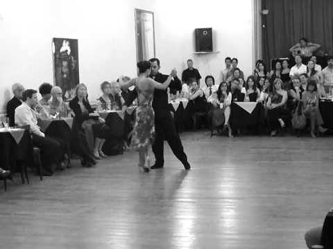 Martin Ojeda y Laiza Souza en Yira Yira Milonga 2