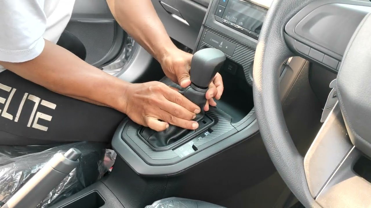 cara lepas knob persneling agya avanza raize